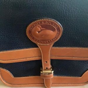 Dooney & bourse great travel bag